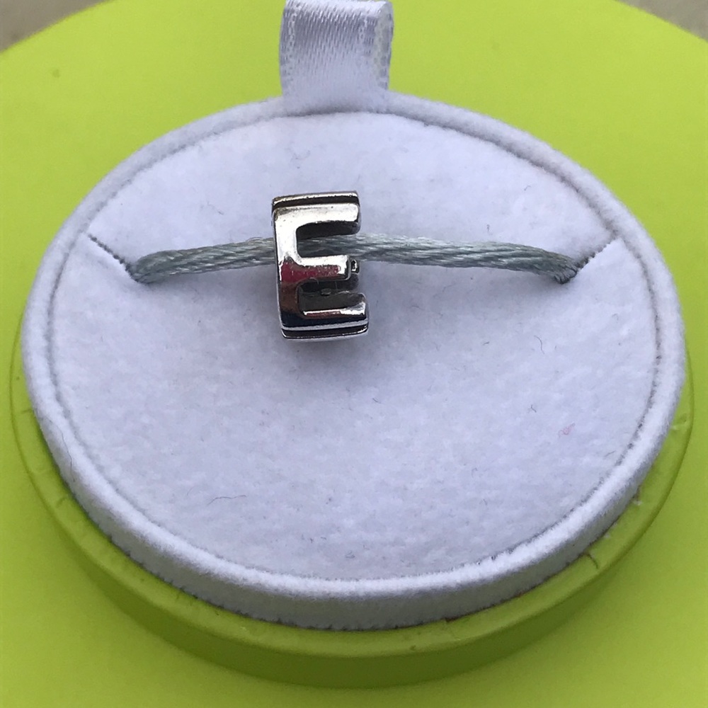CHAMILIA ‘E’ monogram Sterling Silver 3-sided bead